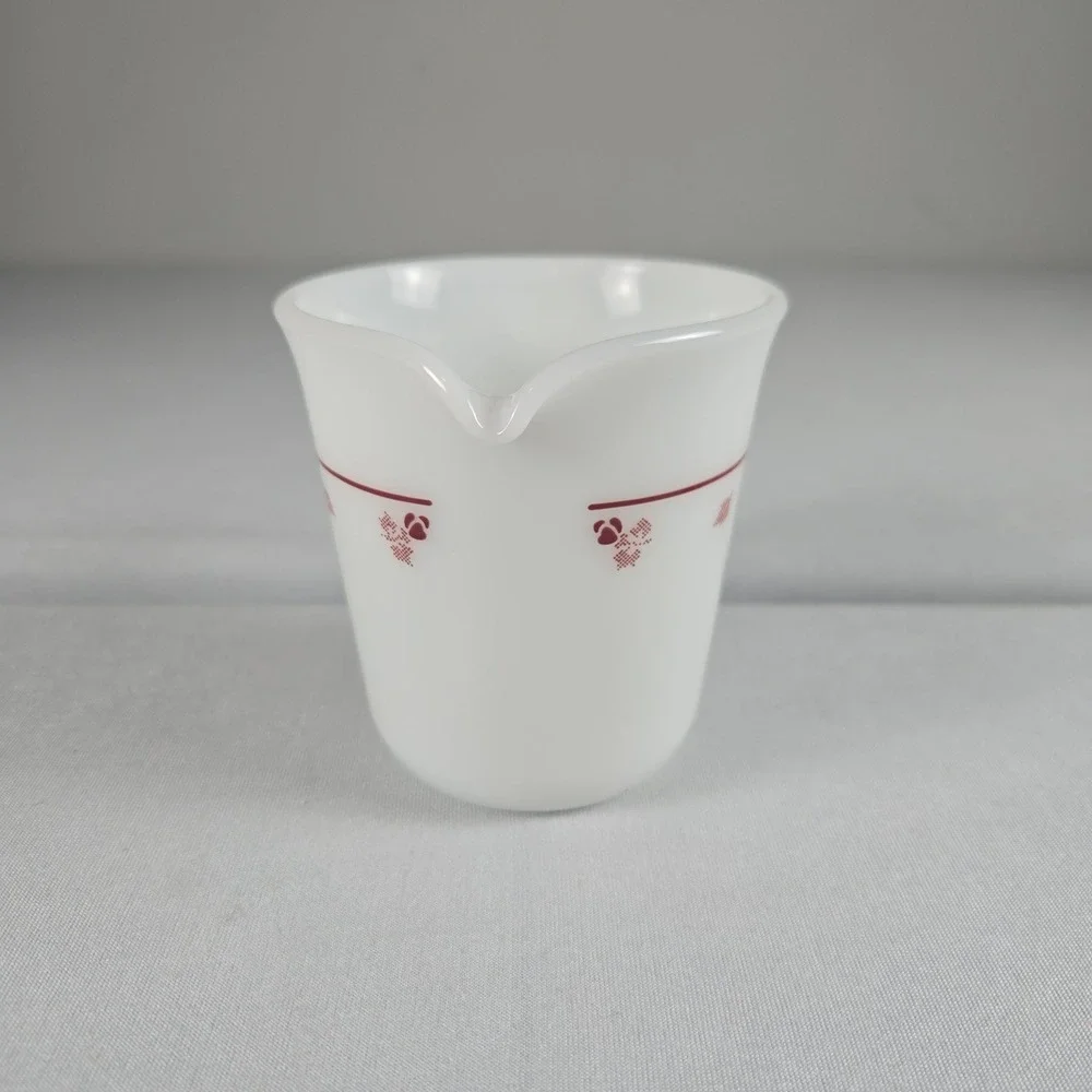 Corning Ware Country Cornflower Red Hearts Creamer Pitcher 20 oz White USA